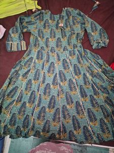 Elegant Green Printed Kurta With Plazo Dupatta