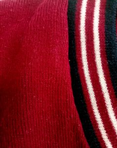 School Maroon Sweater.For 5 To 8 Year