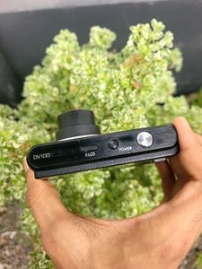 SAMSUNG DV 100 Dual Screen Digital Camera