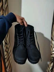 Black Boots