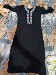 Elegent Black Kurti Pant With Dupatta