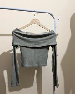 Off-Shoulder Long Sleeve Top