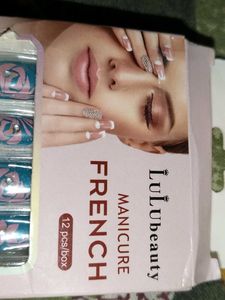 Artificial Nails With Nail Glue