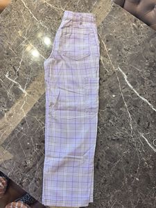 H&amp;M Divided Plaid Pants - Size US 4