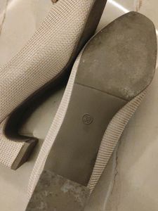 Kins Brand Offwhite Block Heels
