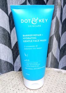 Dot & Key Face Wash