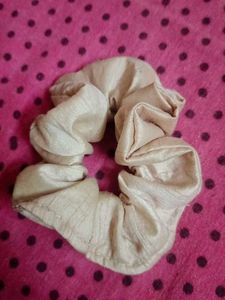 Scrunchie😍