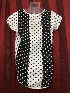 Q’ties White Short Sleeve Top