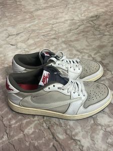 Nike Air Jordan 1 Low Reverse Mocha