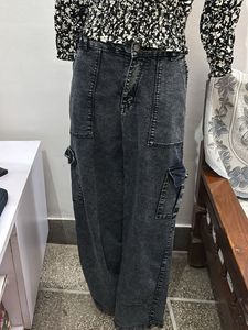 Cargo Jean