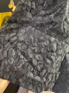 Chic Black Lace &amp; Mesh Sleeveless Top
