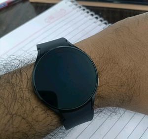 Samsung Galaxy Watch 4
