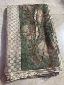 Elegant Floral Embroidery Saree
