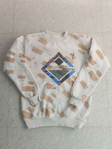 Geometric Graphic Sweatshirt🫶🏻