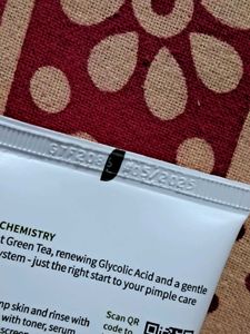 Plum Green Tea Pore Cleansing Gel Face Wash