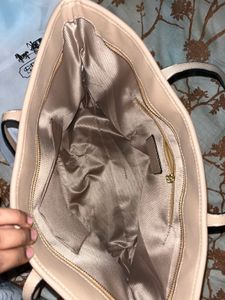 100% Auntentic Coach Tote Bag At Lowest Price
