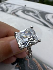 High Quality Ice Crack Diamond Ring For Her 😍
