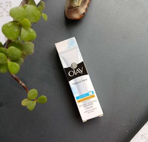 Olay Natural Aura Cream