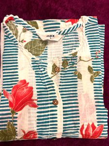 MAX Floral Print Top - Size S