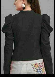 ZASTRAA Black Chic Puff Sleeve Top