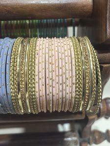 Pretty Bangles for all Traditional Functions