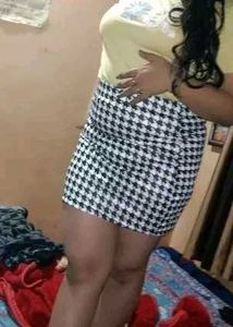 Houndstooth Mini Skirt