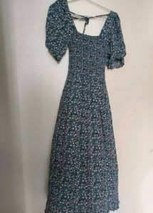 Floral Print Smocked Midi Dress