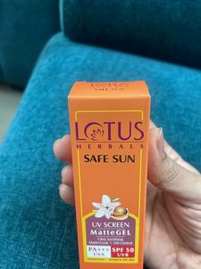 Lotus Herbals Mattegel Sunscreen