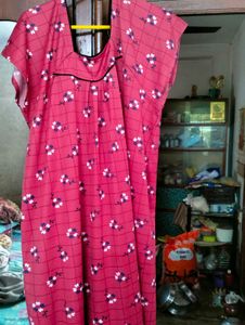 Floral Print Nightsuit free Sizes.good condition.