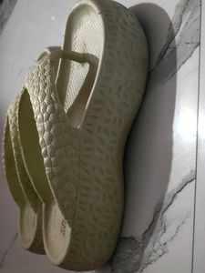 Cream Slides - Comfortable &amp; Stylish