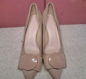 Ladies Beige Pointed Heels