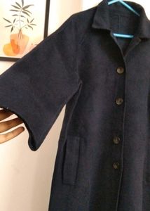 Elegant Navy Blue Coat 🌨️
