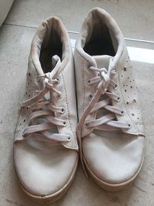 Stylish White Casual Shoes