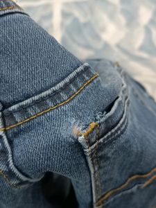 Men&#39;s Dark Blue Low-Rise Slim Fit Jeans