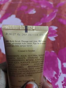 Milk &amp; Honey GOLD Smoothing Sugar Scrub 75g