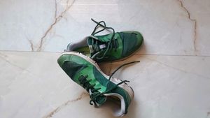 Green Running Shoes | Lightweight &amp; Comfortable