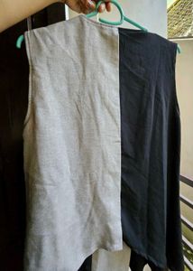 Sleeveless Two Tone Blazer