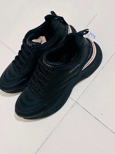 Skechers Sneakers brand new