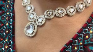 Elegant Silver Stone Necklace Set