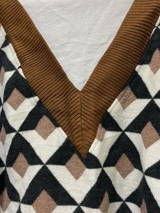 Geometric Print Pullover