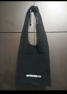 TOTE BAG With adjustable straps