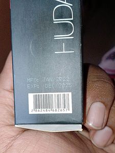 Huda Beauty The Matte Fixer Face Spray 100ml Long Lasting Matte Finish