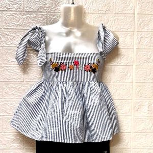 Floral Off shoulder Top Small Size