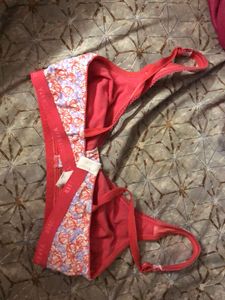 Van Huesen Bra (never Worn )