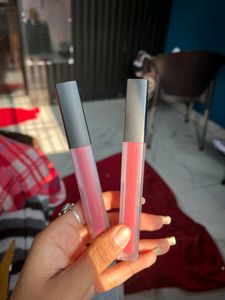 Juice Liquid Nude And Peach Lipstick New Untouched
