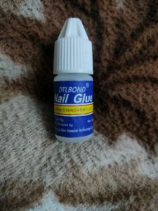 Nail Glue