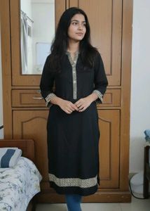 Black Patterned Long Kurta (Size L)