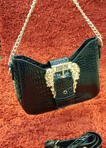 IMPORTED BLACK SLING BAG