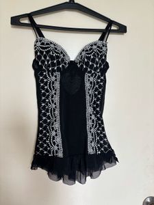BESIRED BODY FITTED CORSET