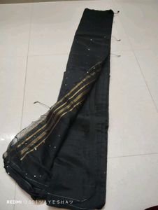 Elegant Black &amp; Gold Saree